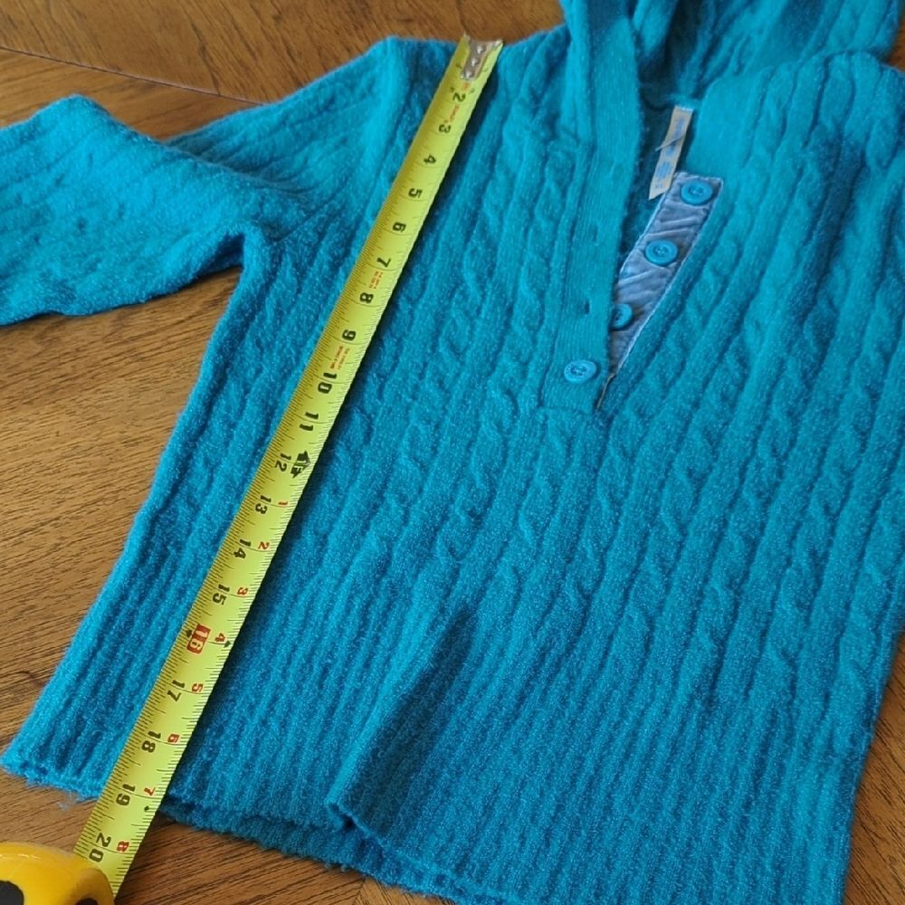 Y2K Vibrant Turquoise V-Neck Hooded Sweater - Picture 7 of 9